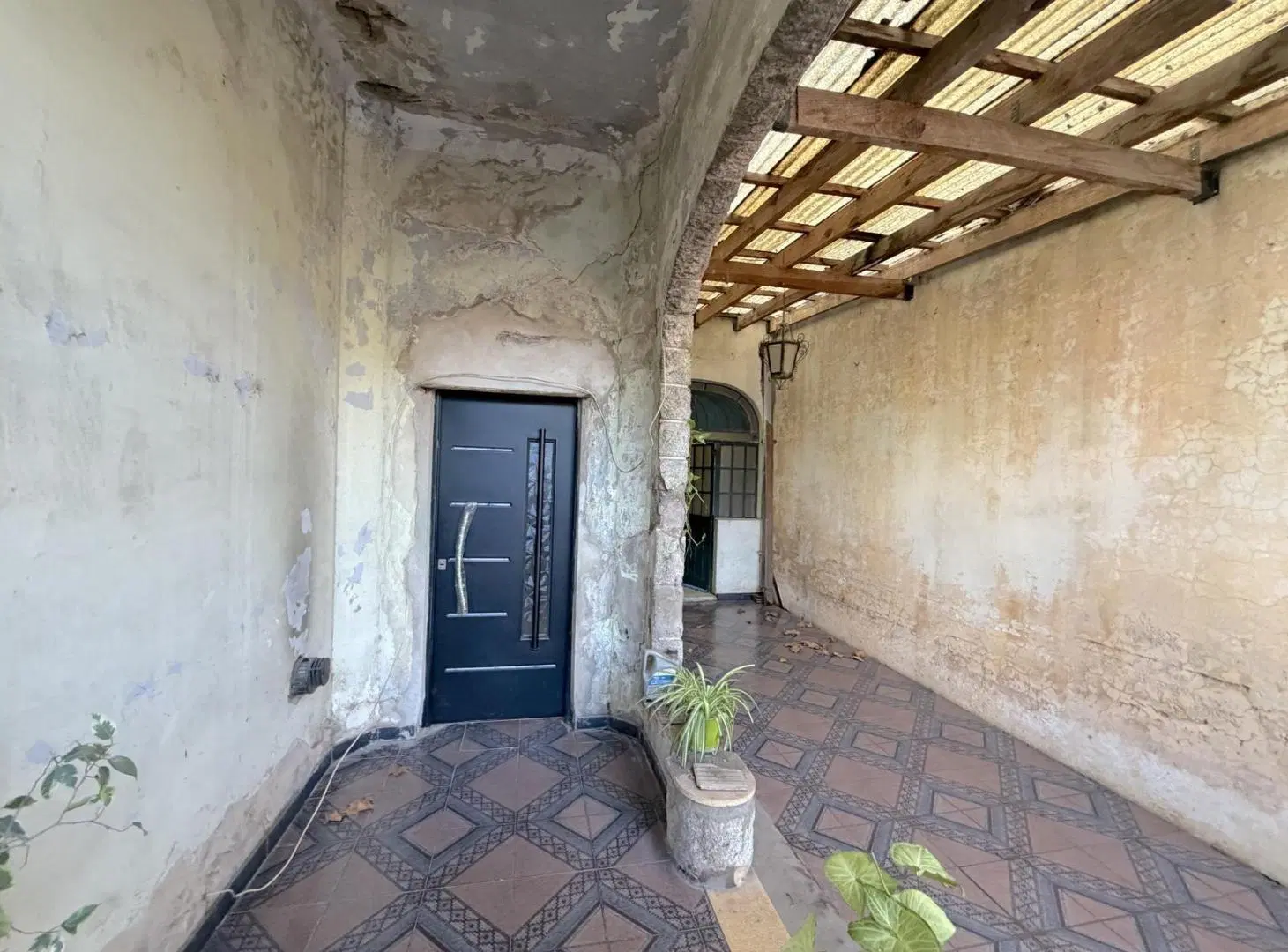 Casa a refaccionar en venta 1