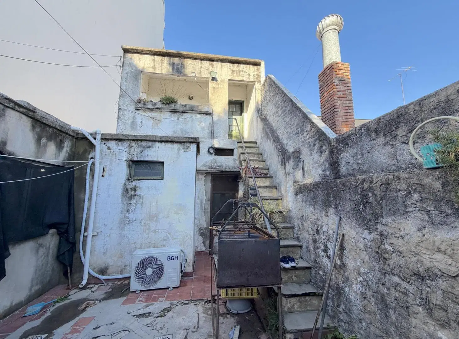 Casa a refaccionar en venta 8