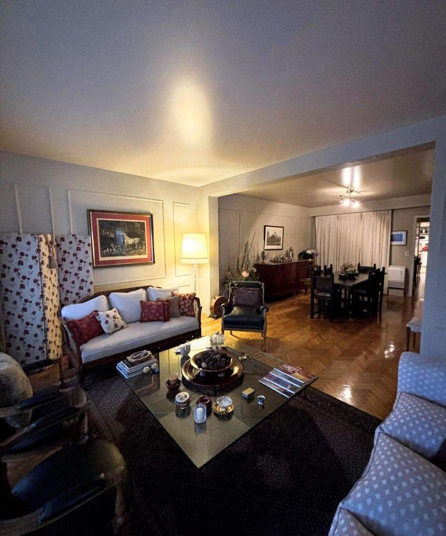 Foto de Distinguido piso en Recoleta en alquiler , 3 dorm.dep. de servcio, imagen 1