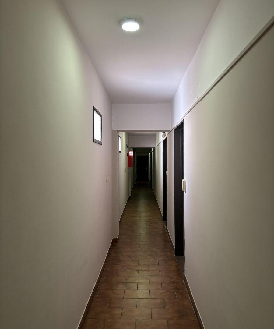Foto de Departamento 2 Amb. APTO PROF. en VENTA en Caballito Patio y Terraza, imagen 2