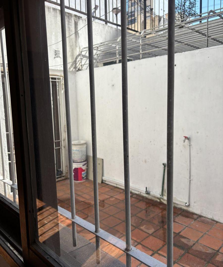 Foto de Departamento 2 Amb. APTO PROF. en VENTA en Caballito Patio y Terraza, imagen 3