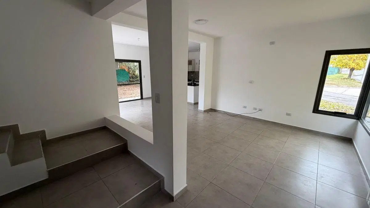 Casa de 2 dormitorios en alquiler en La Estanzuela 3