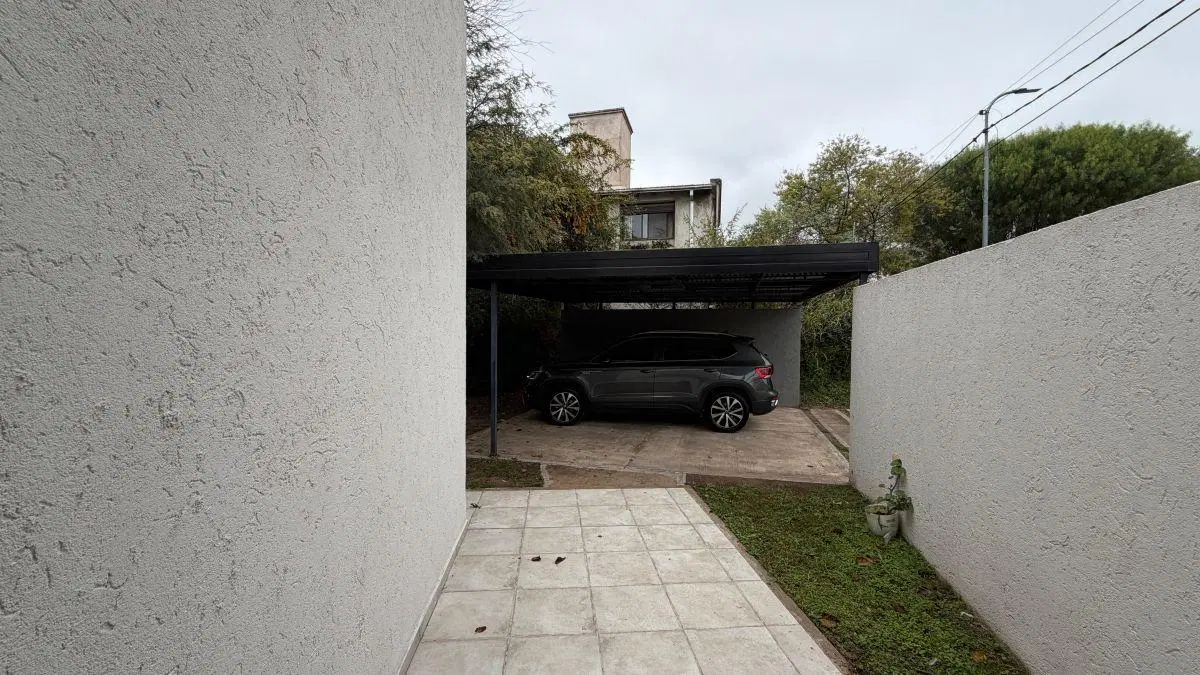 Casa de 2 dormitorios en alquiler en La Estanzuela 8