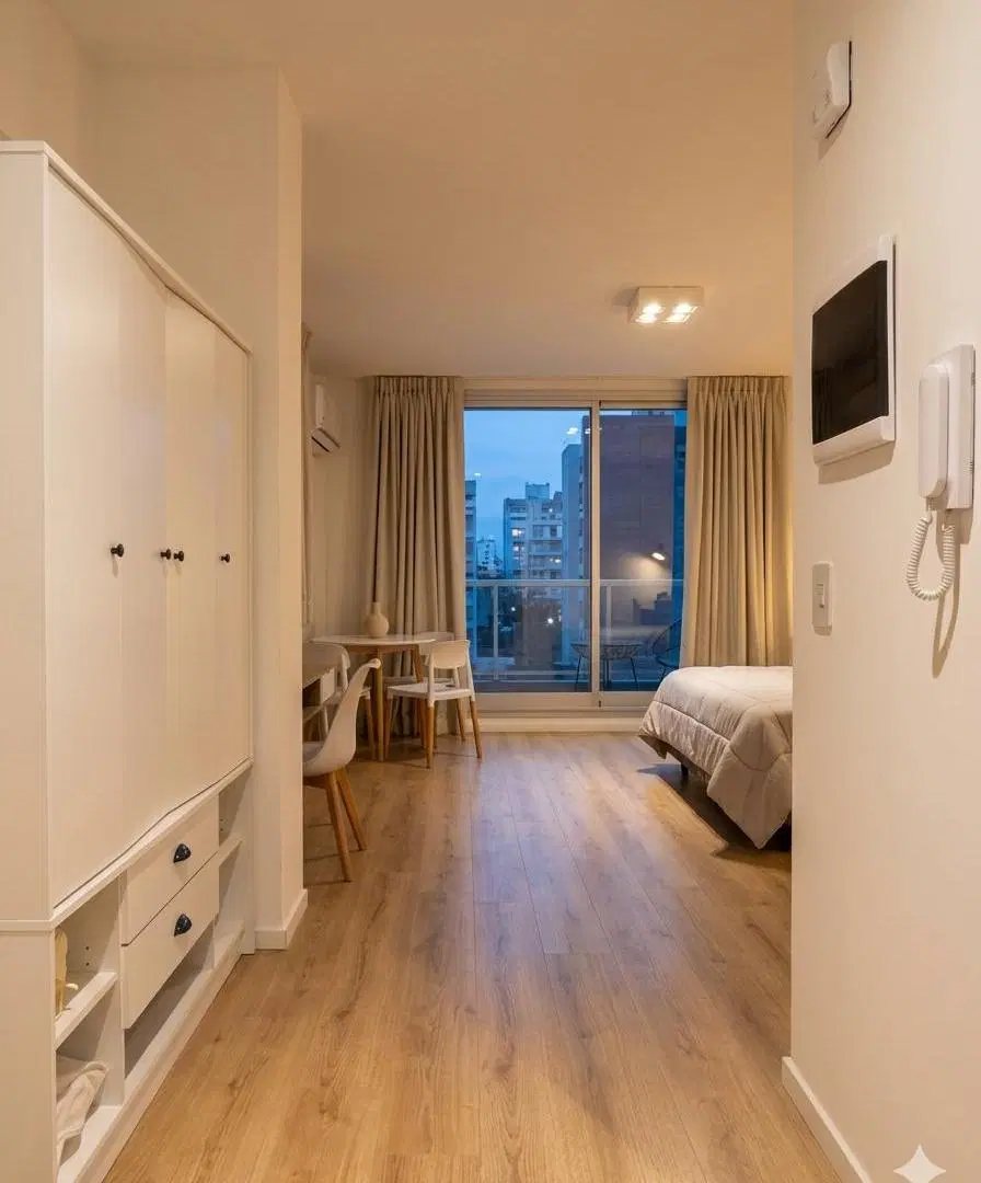 Alquiler Temporario en Recoleta | Studio Amplio con Balcón | Full Equipado | Excelente Ubicación 4