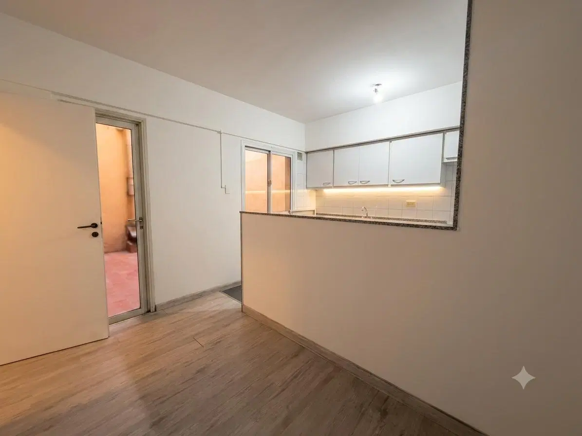 2 Ambientes amplios + escritorio | Muy luminoso | Frente | Semipiso 5