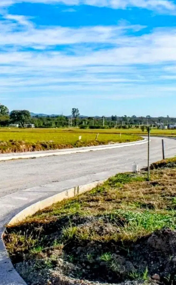 Venta de lote en Lomas de la Estancia 2