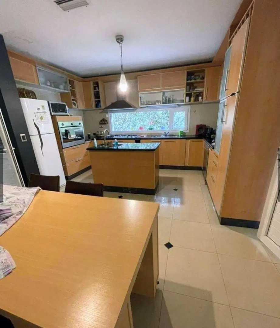 Residencia premium en barrio cerrado consolidado 2