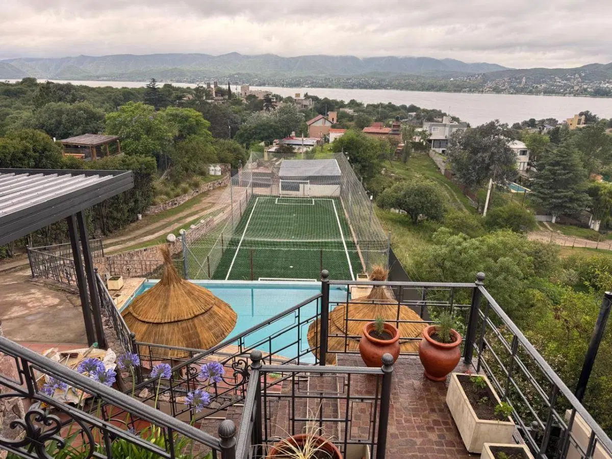 Residencia de Lujo Frente al Lago San Roque – Villa del Lago, Carlos Paz 2