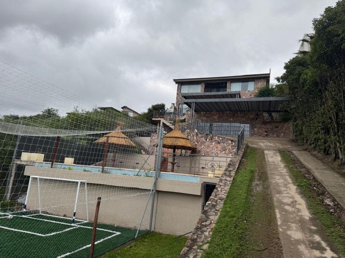 Residencia de Lujo Frente al Lago San Roque – Villa del Lago, Carlos Paz
