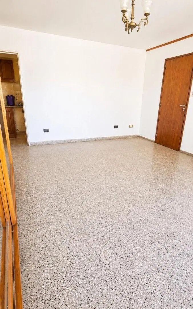 Venta de departamento apto oficina 5