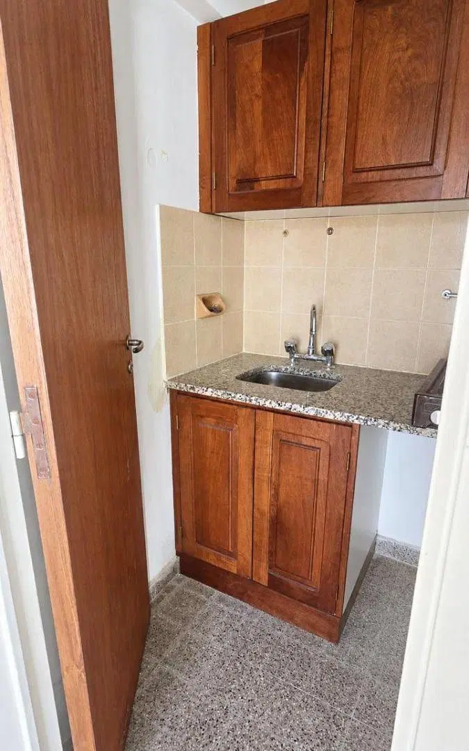 Venta de departamento apto oficina 2