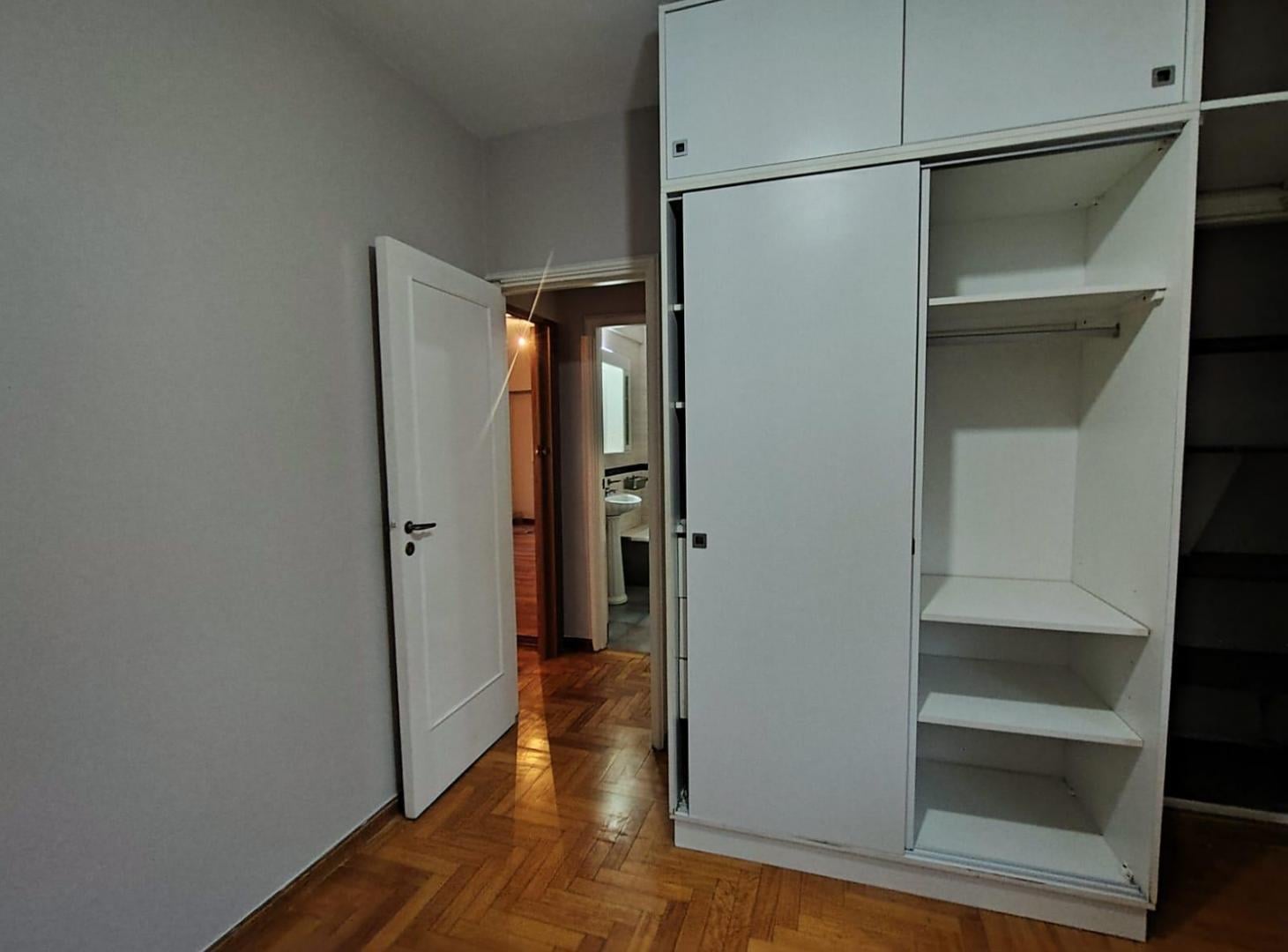 Foto de Alquiler Departamento tres ambientes con dependencia Caballito Sur, imagen 1