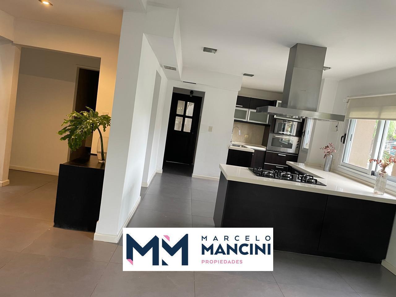Casa en Campos De Echeverria Venta 5 Ambientes