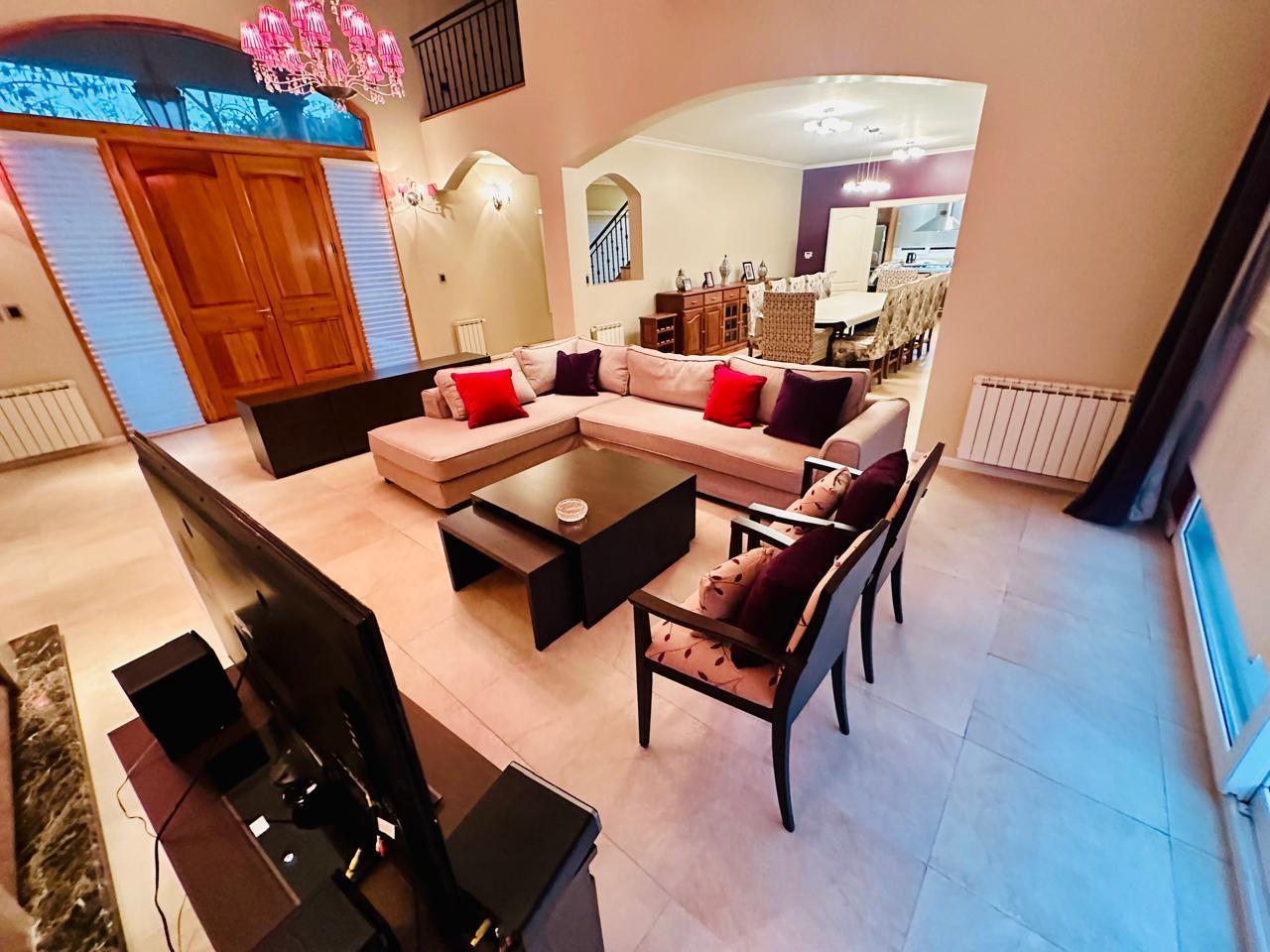 VENTA Casa en Barrio Fincas de San Vicente 5 AMBIENTES