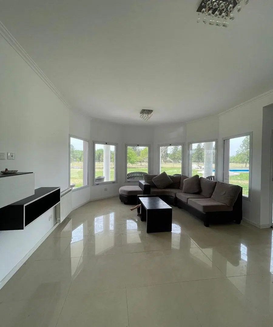 Casa en Barrio Fincas de San Vicente 3