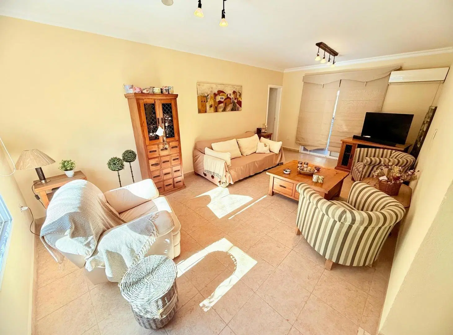 Venta en Campos De Echeverria Casa de 6 Ambientes 2