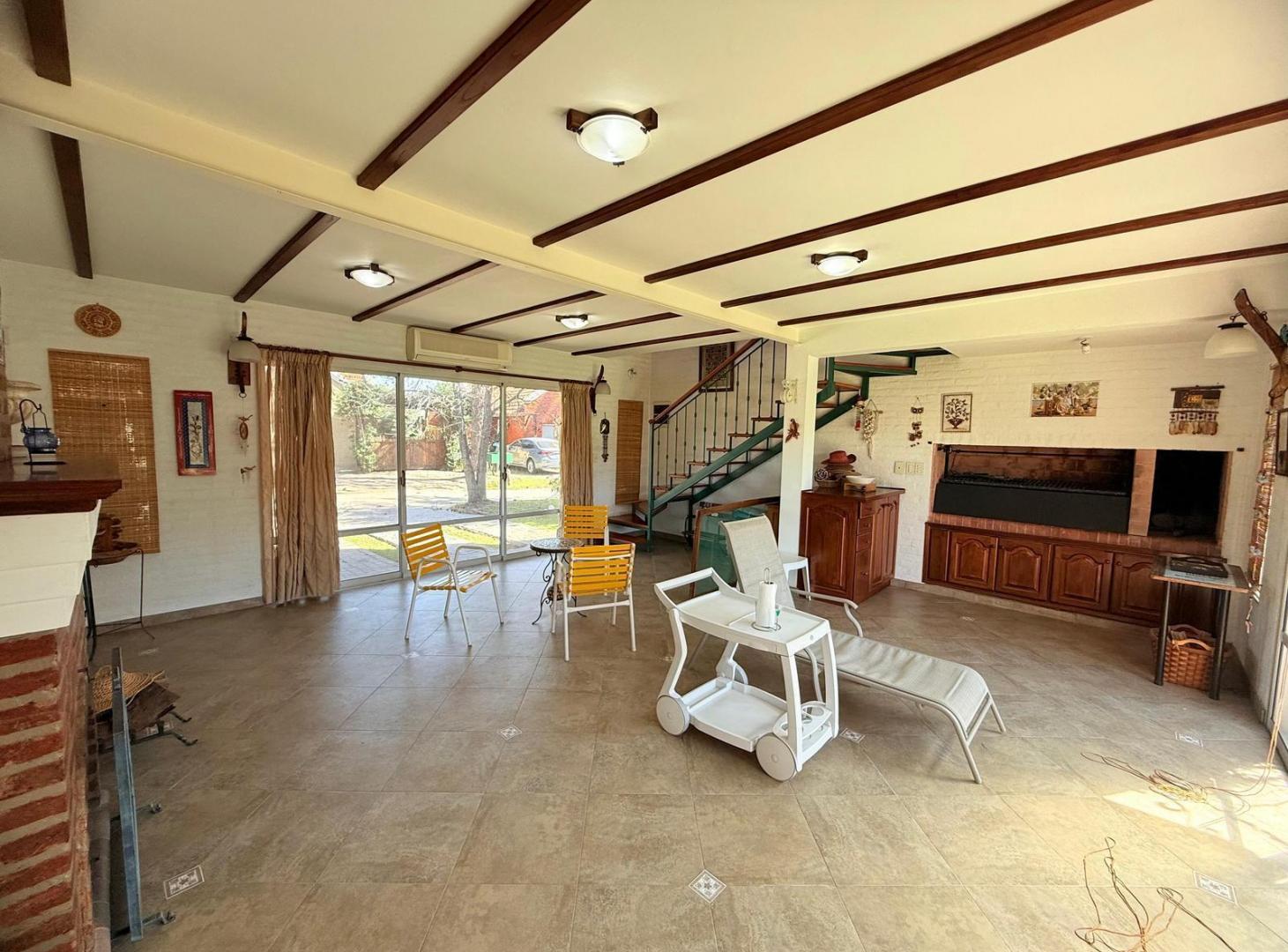 Casa en Campos De Echeverria Venta 5 Ambientes
