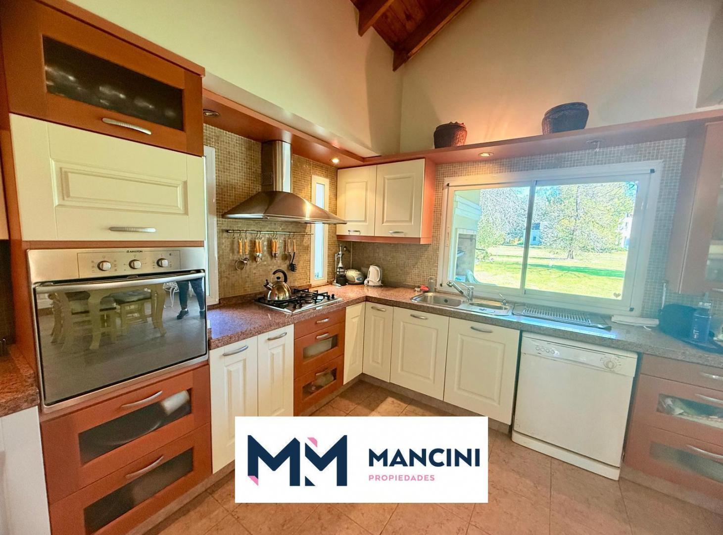 Casa en Saint Thomas Sur Venta 6 Ambientes