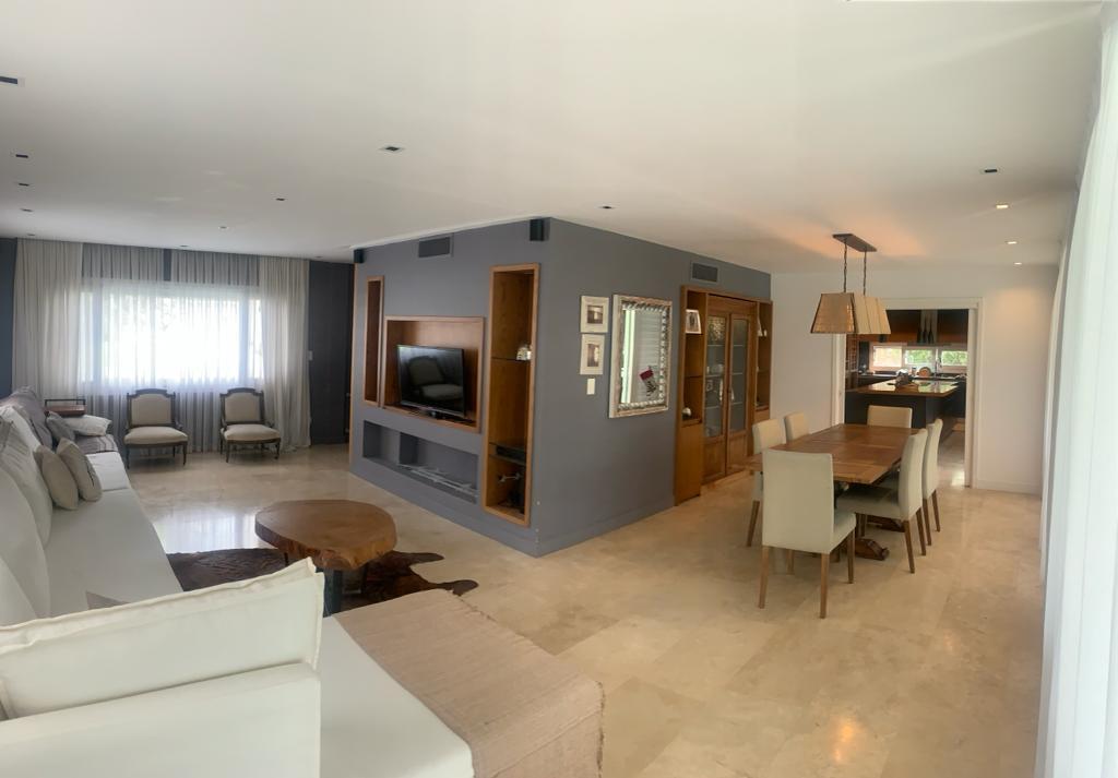 VENTA Casa en Saint Thomas Este-Oeste 6 AMBIENTES