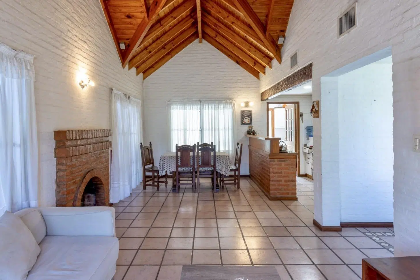 Alquiler Casa en Campos De Echeverria 3 DORMITORIOS 4