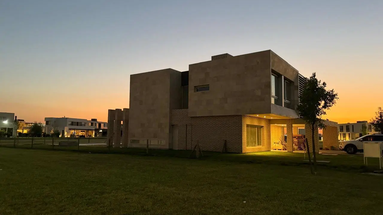 VENTA Casa en Terralagos barrio Parque 4