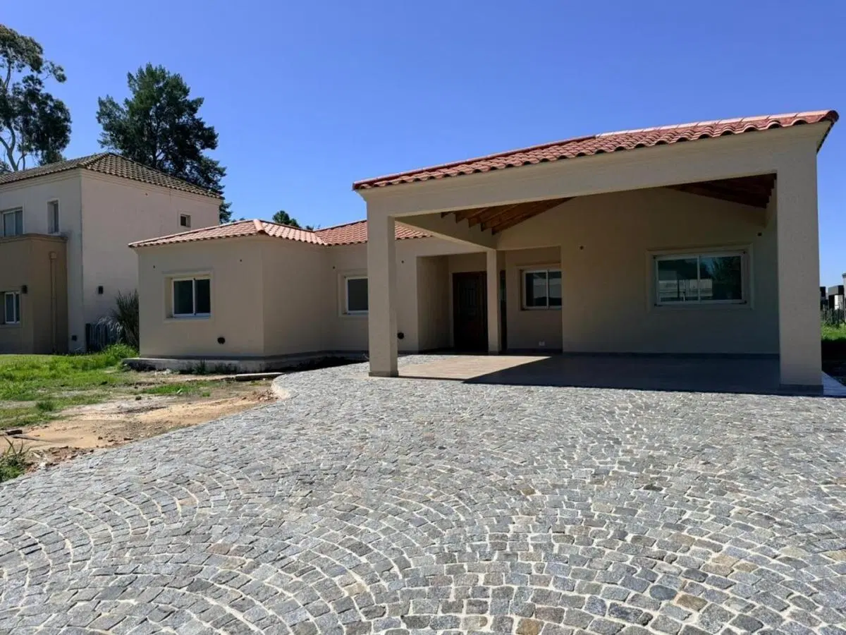 VENTA Casa en El Rebenque 5 AMBIENTES 5
