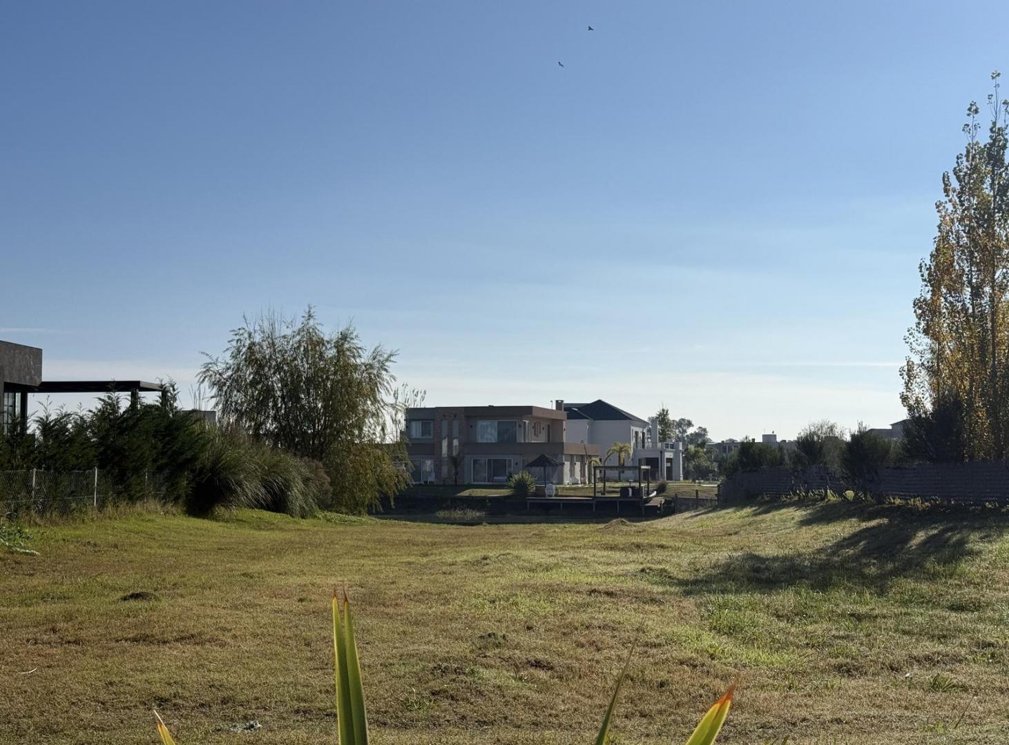 Lote en Lagos de Canning a metros del Ingreso