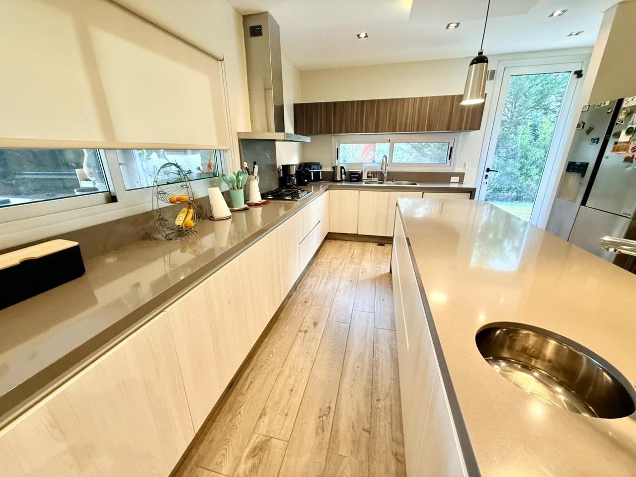 Foto de VENTA CASA Valdevez CALIDAD PREMIUM, imagen 1