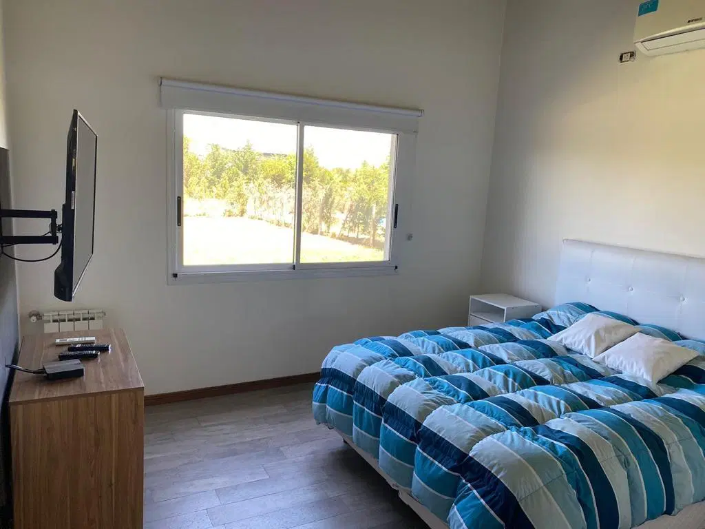 5 Ambientes Casa en Barrio Santa Juana 3