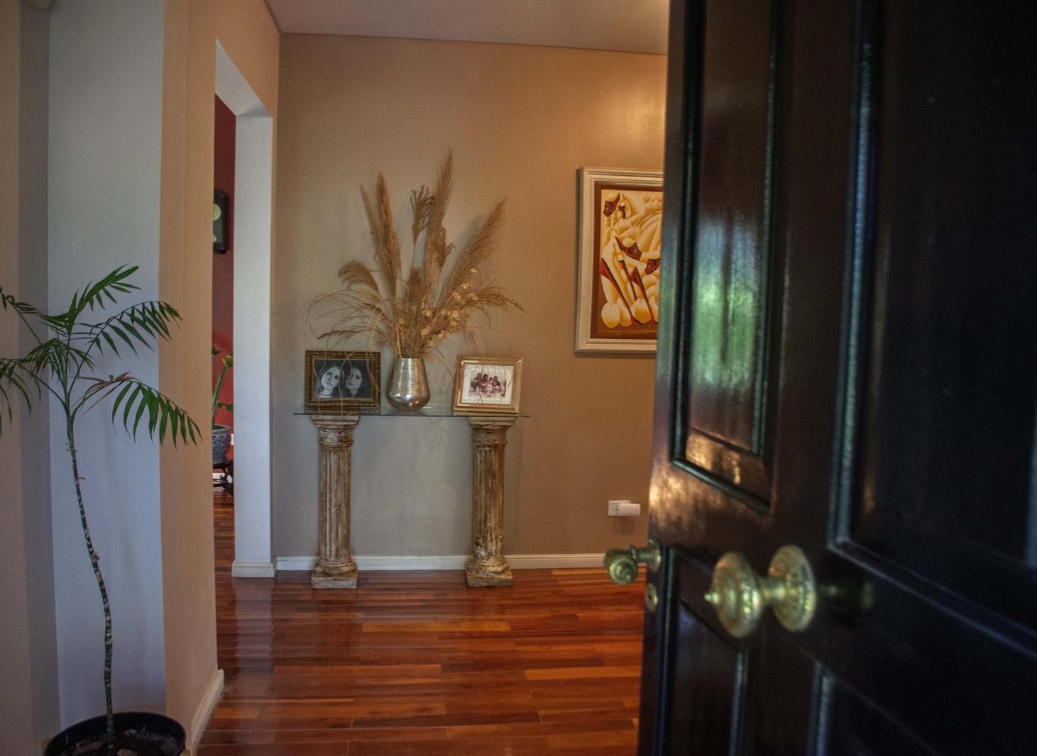Foto de Venta casa 5 Ambientes en El Rocio, imagen 4