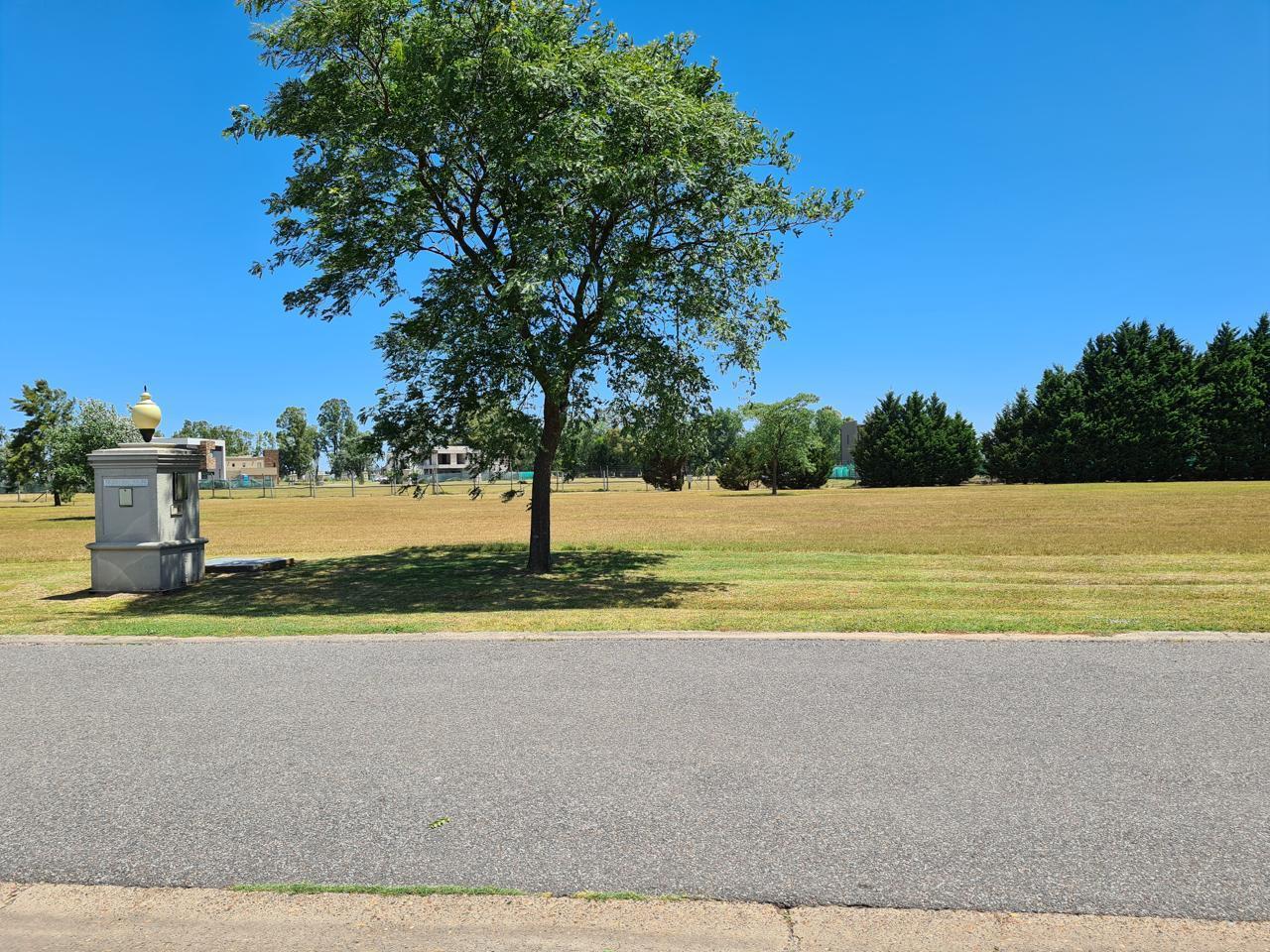 Foto de VENTA Terreno San Eliseo Golf 1.400 m2, imagen 2