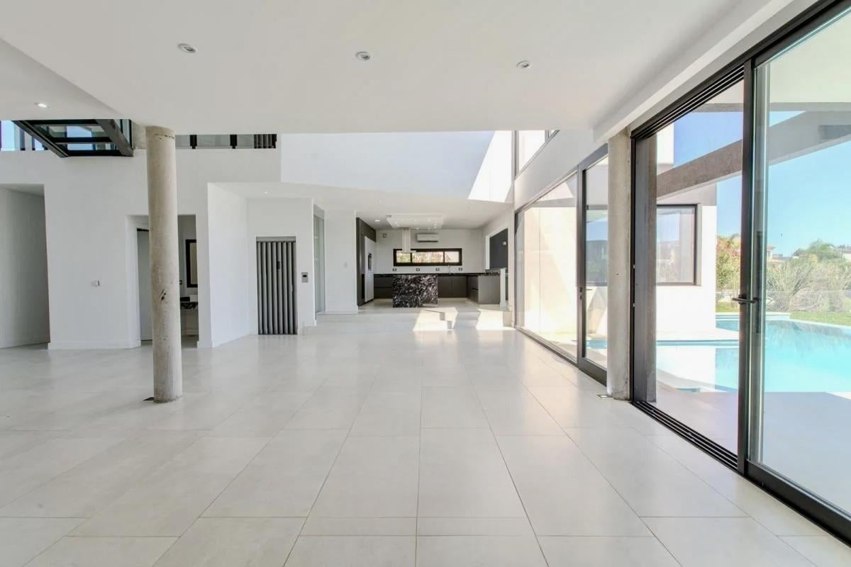 Foto de VENTA CASA Terralagos 5 ambientes, imagen 3