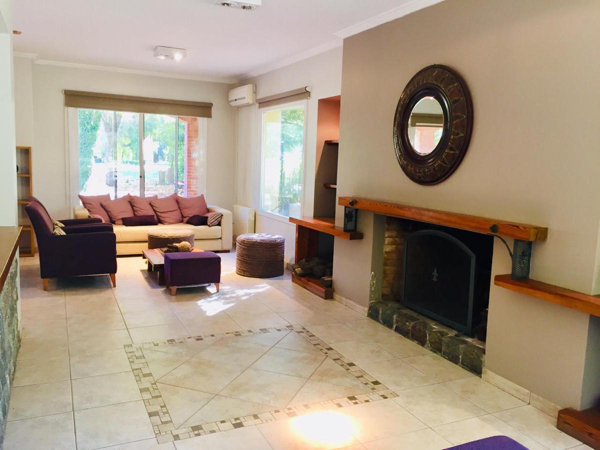 Foto de Venta Casa CANNING Saint Thomas Norte 6 Ambientes, imagen 5
