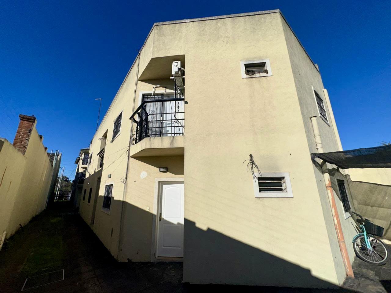 Foto de Dos Ambientes Departamento en Monte Grande Alquiler, imagen 1