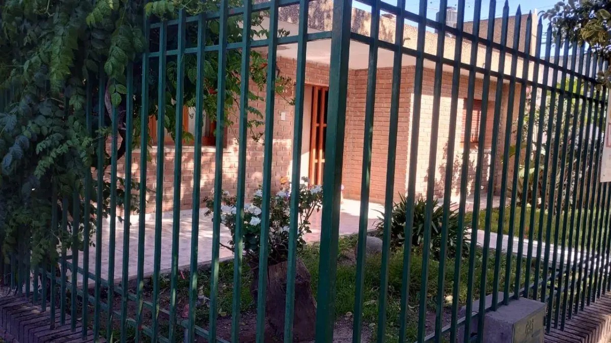 Casa Exclusiva ubicación de 132 Metros Cubiertos a 100 Mts ruta 5 Alta Gracia 2