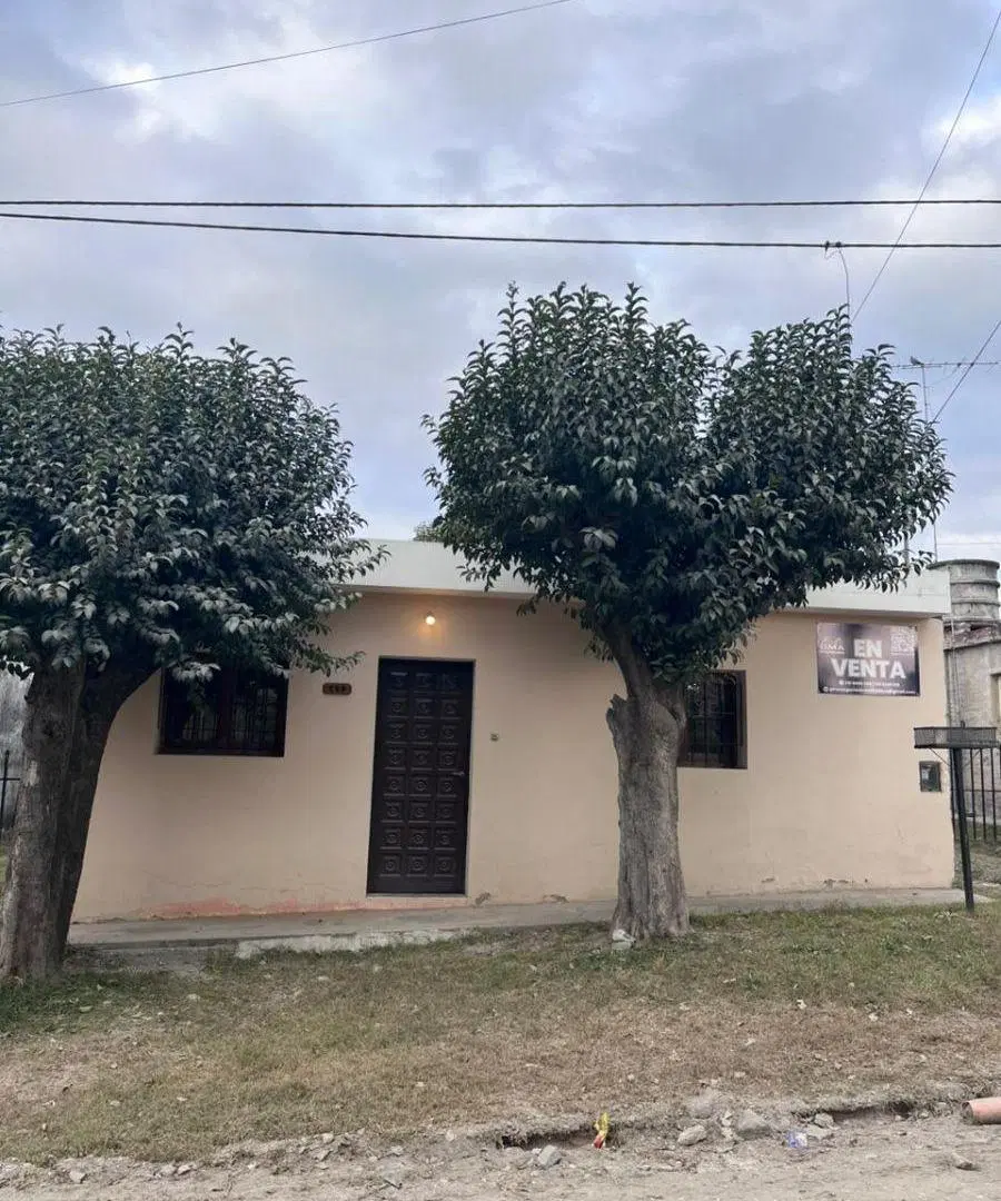 MUY LINDA CASA 3 DORMITORIOS 2
