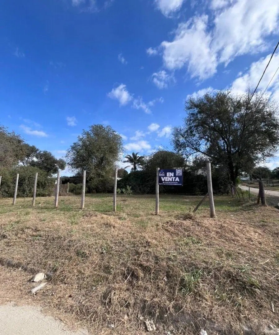 TERRENO ESQUINA VILLA CAMIARES a 100 Mts Ruta C45 Alta Gracia 5