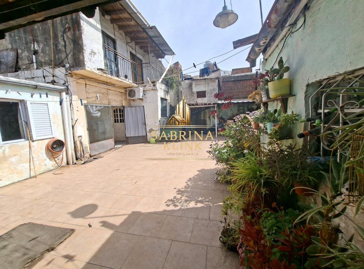 Foto de VENTA DE CASA CON LOCAL Y DEPARTAMENTO CAÑUELAS CENTRO, imagen 5