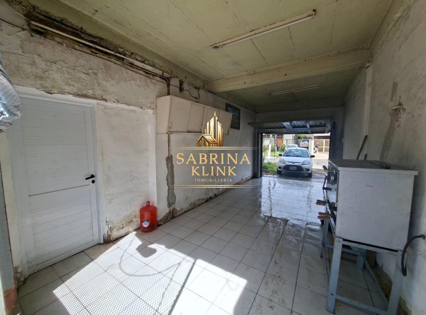 Foto de VENTA DE CASA CON LOCAL Y DEPARTAMENTO CAÑUELAS CENTRO, imagen 3