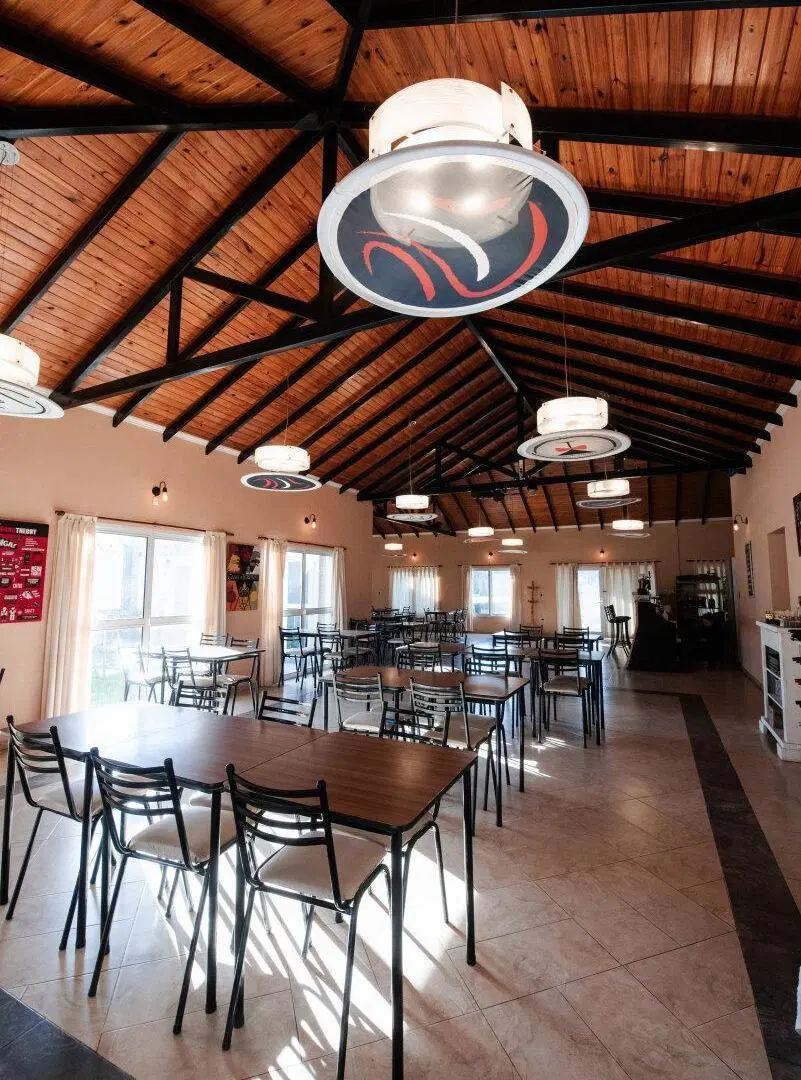Salon Comercial 4