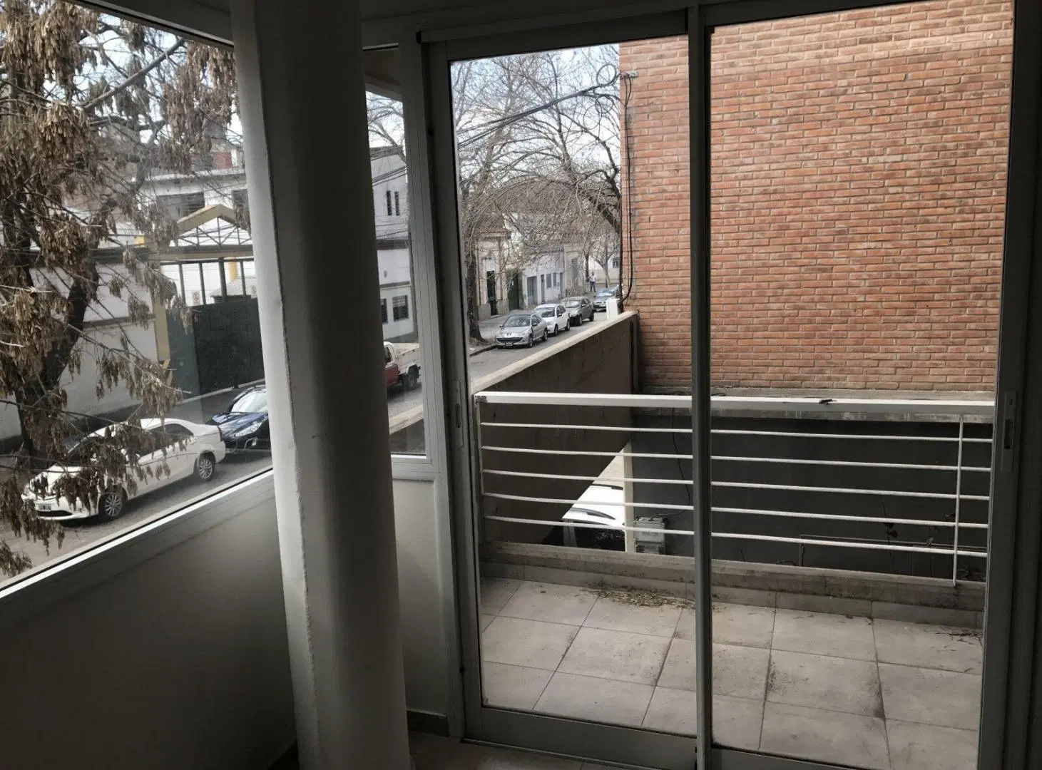 Departamento  de un dormitorio, amplio balcon al frente. +  Cochera 3