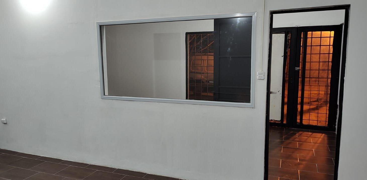 Foto de Local comercial con vivienda integrada, imagen 2