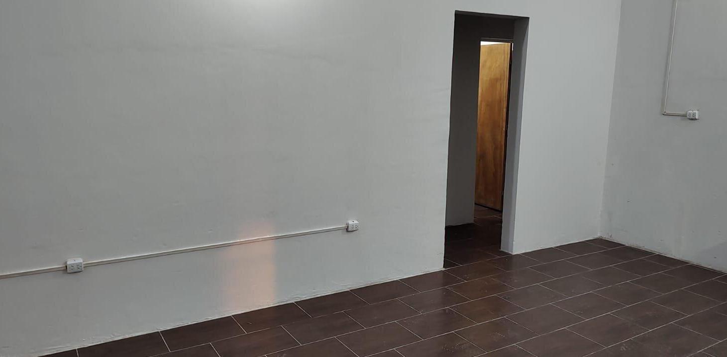 Foto de Local comercial con vivienda integrada, imagen 4
