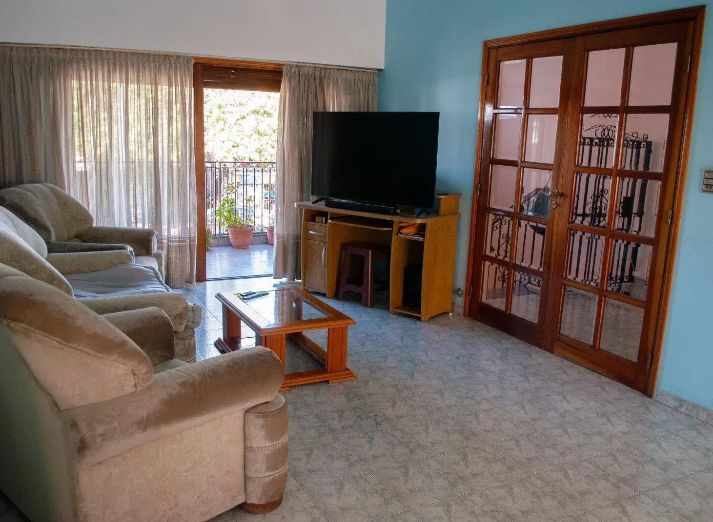 Importante propiedad mixta: Local Comercial + Vivienda/Oficina en PA 3