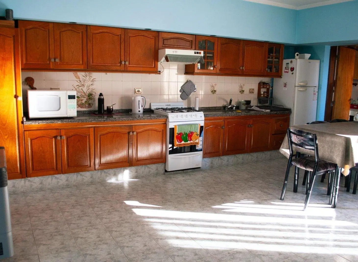 Importante propiedad mixta: Local Comercial + Vivienda/Oficina en PA 7