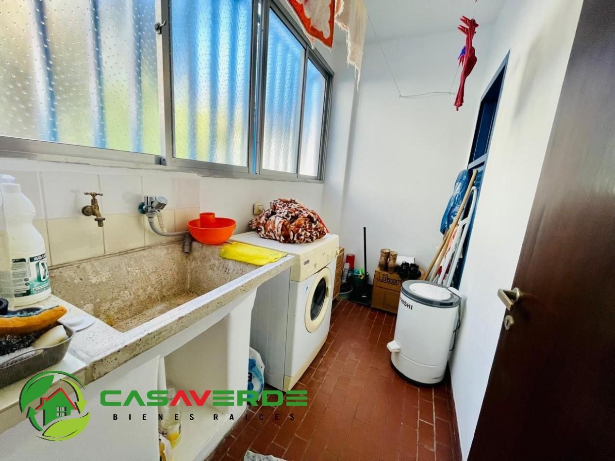 Foto de EN VENTA DEPARTAMENTO APTO CREDITO HIPOTECARIO SOBRE AV. URUGUAY- ZONA, imagen 5