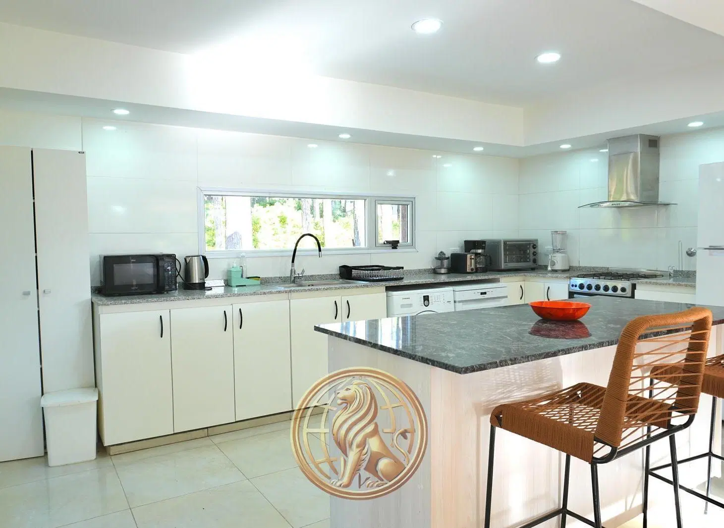 Venta casa Pinamar Norte 4 ambientes con piscina FINANCIADA 2