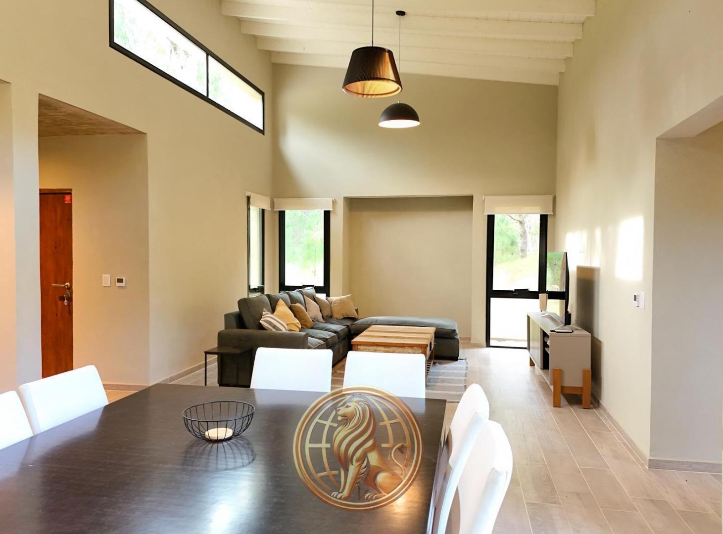 Foto de Venta Casa Villarobles Oportunidad, imagen 3