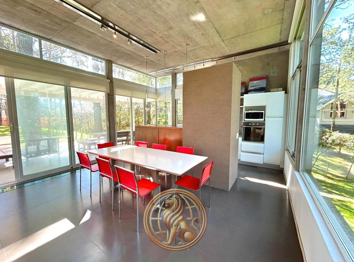 Foto de Venta Casa en Carilo con Gas Natural Oportunidad, imagen 4