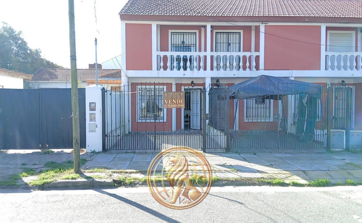 Foto de Venta Tríplex Santa Teresita 4 ambientes a 2 cuadras del mar Oportunidad, imagen 4